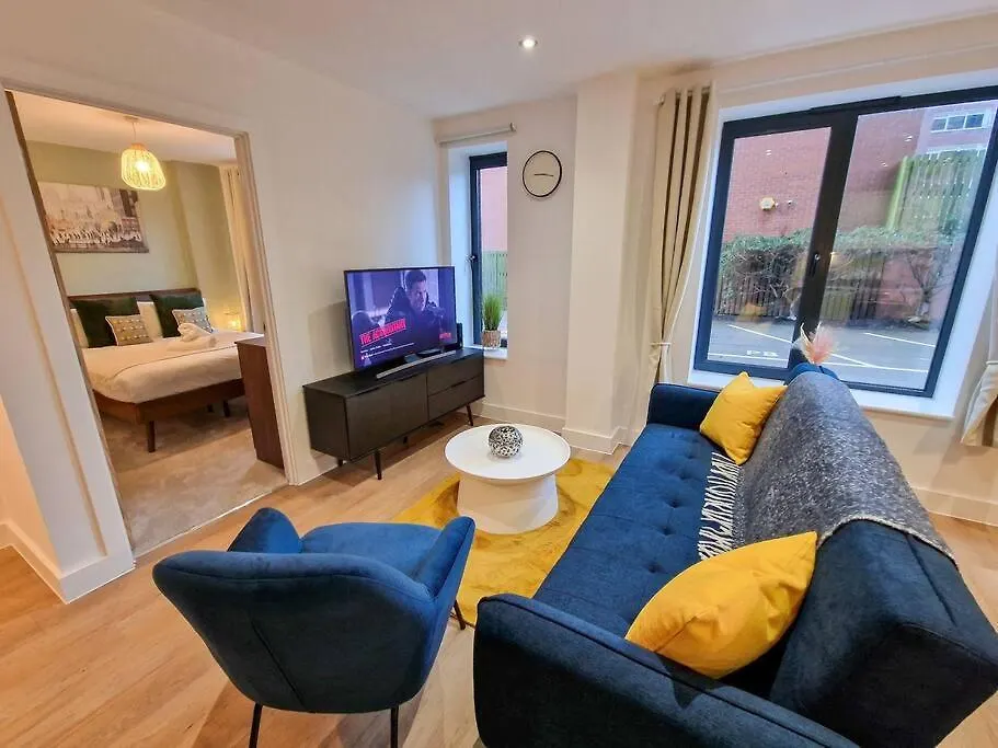 1 Bed Old Trafford Flat Free Parking-1